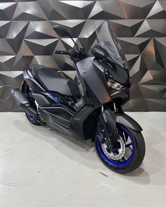 YAMAHA XMAX 300 CONNECTED ABS YAMAHA XMAX 300 CONNECTED ABS